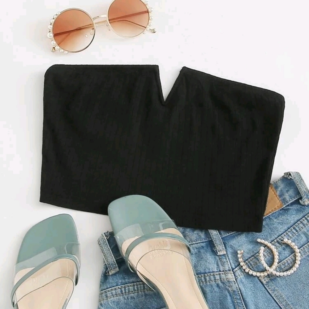 V cut Rib-knit Crop Tube - Picture 2 of 2